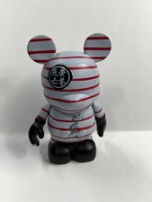 Disney Vinylmation Urban Series 1 Pirates Caribbean 3" Skull Pirate Figure