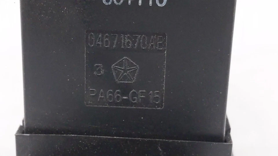 Chrysler Pt Cruiser 2001 descongelación trasera/lavadora trasera/toma de corriente B0Hh1 Foto 4 de 4