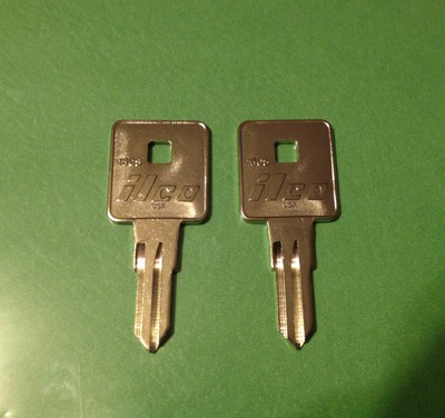 2 Waterloo Toolboxes Keys 8201 Thru 8299 Craftsman Tool Box Locks Lock Key Ebay