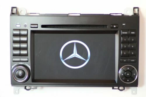 Autoradio e frontalini da auto dimensione 2 DIN con compatibile navigatore GPS Mercedes-Benz