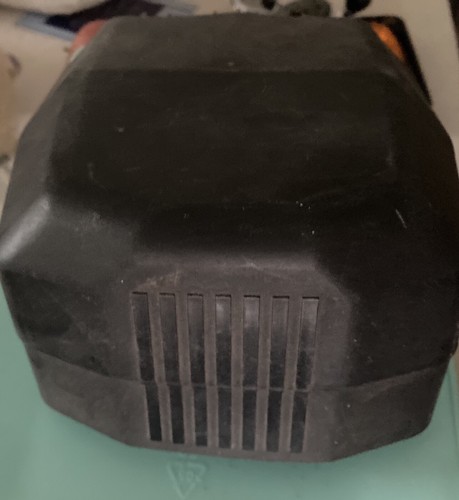 BMW E30 Distributor Cap Protective Cover - Picture 2 of 7