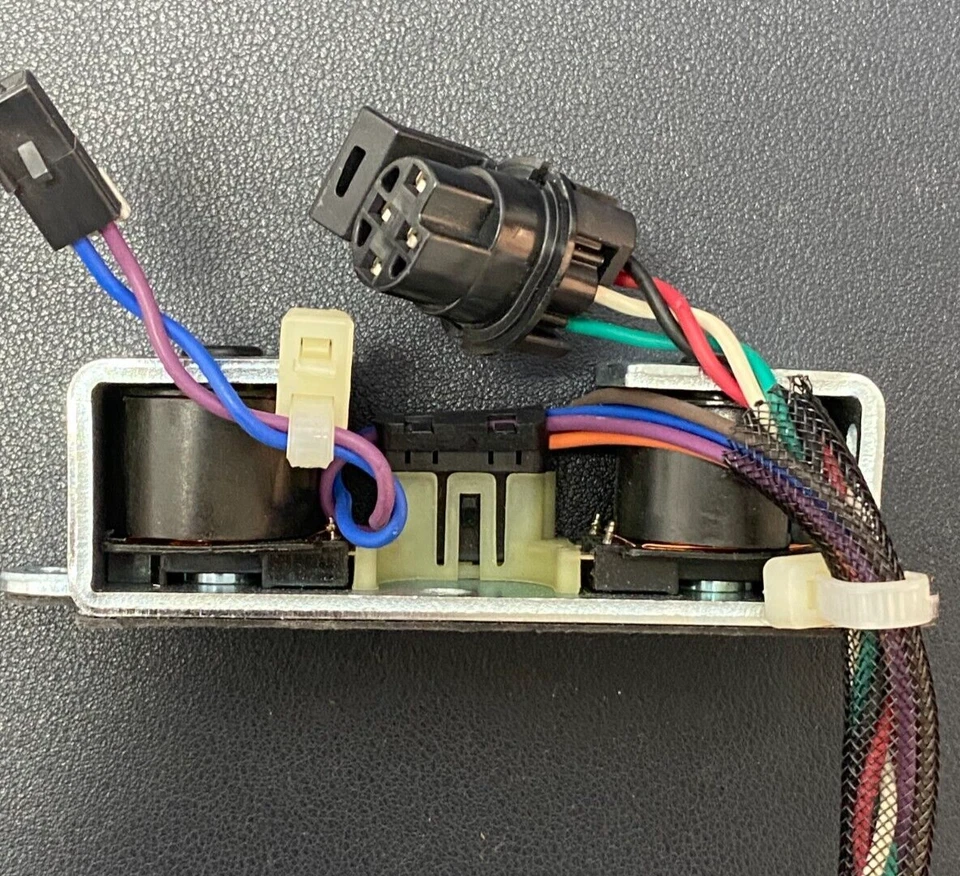 Standard Motor Products TCS45 NUEVO Solenoide de Cambio Hecho en EE. UU. Foto 4 de 4