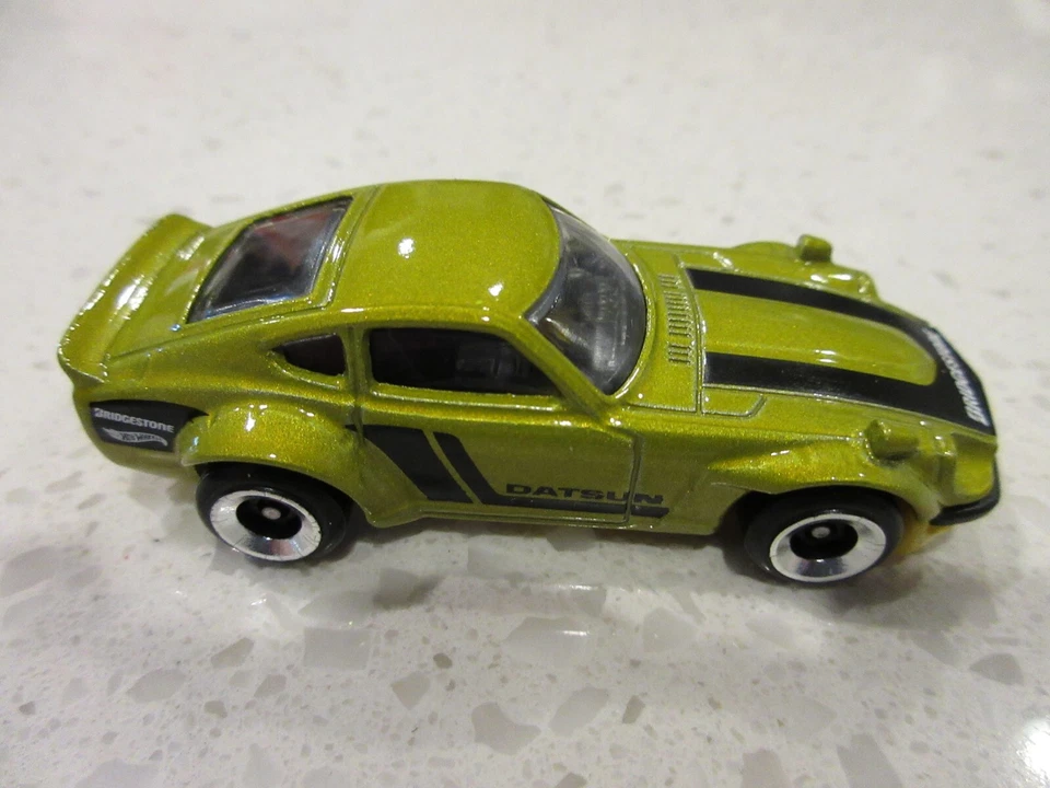 2016 Hot Wheels Custom Datsun 240Z Exclusive Design & Color GREEN 1:64 Toy CAR - image 2 of 4
