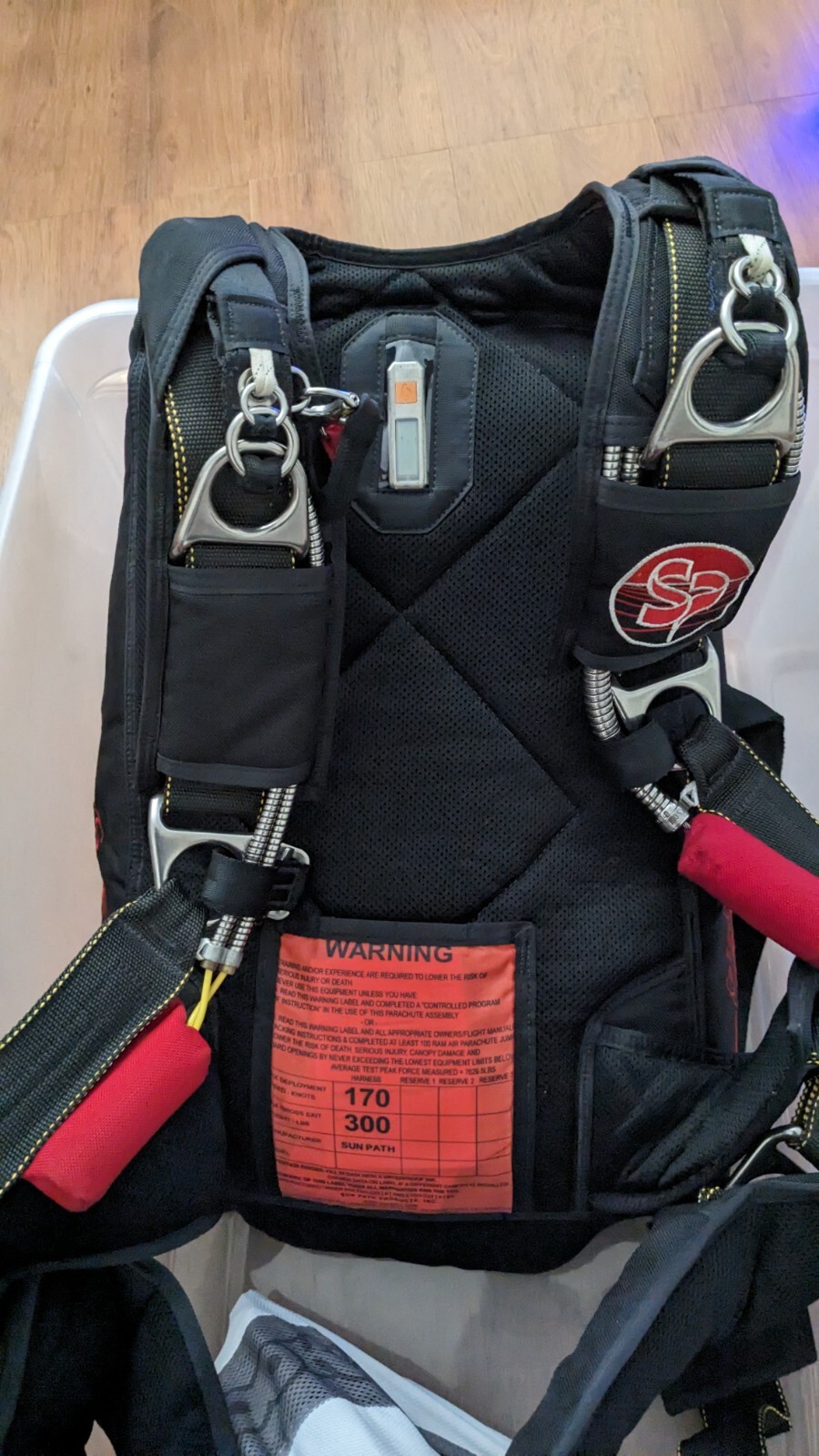 Complete Skydiving rigjavelin odysseyparachuteSabre2skydiving