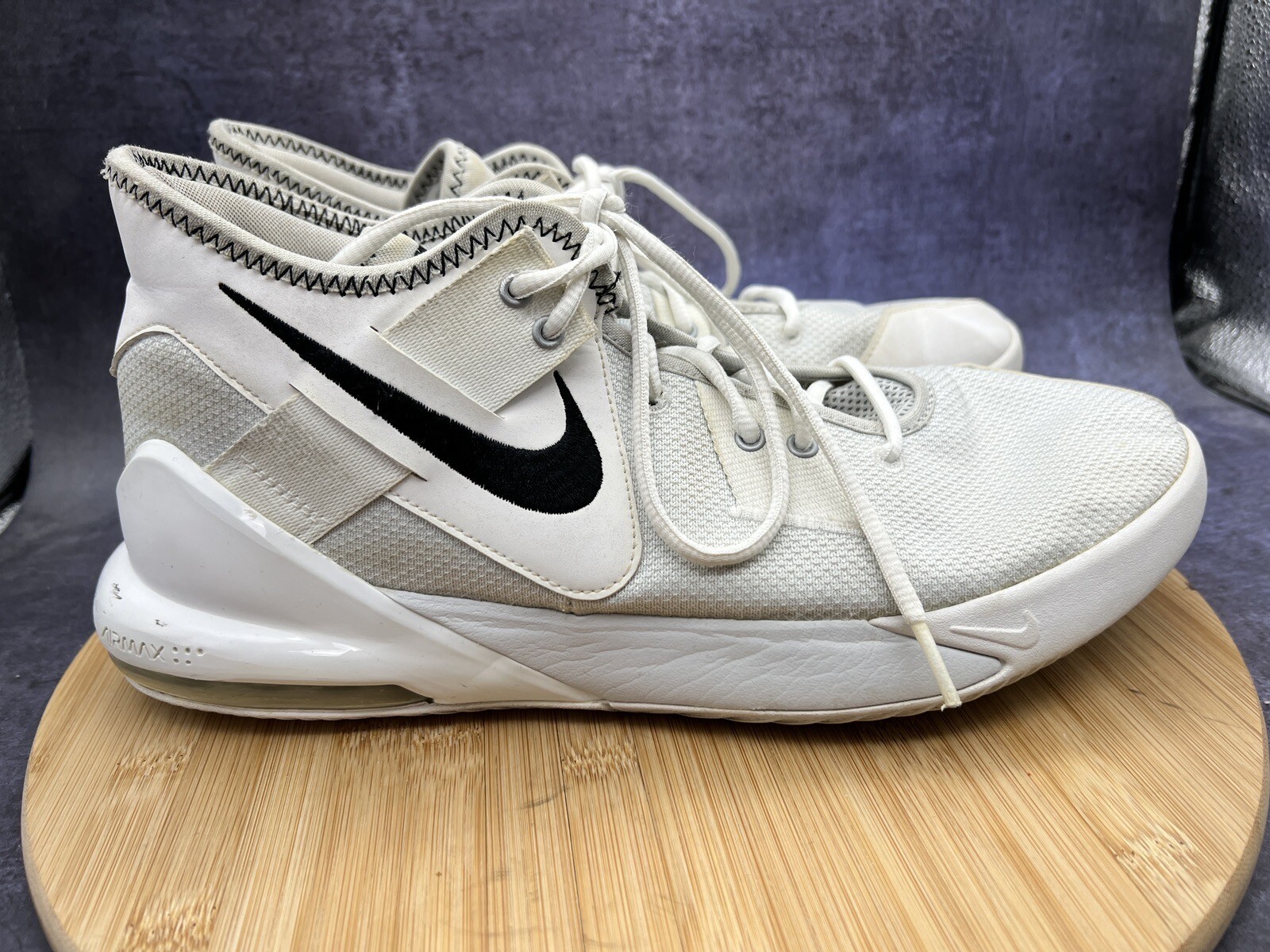 Nike Air Max Impact 2 Basketball Shoes Mens Size 11.5 White Black