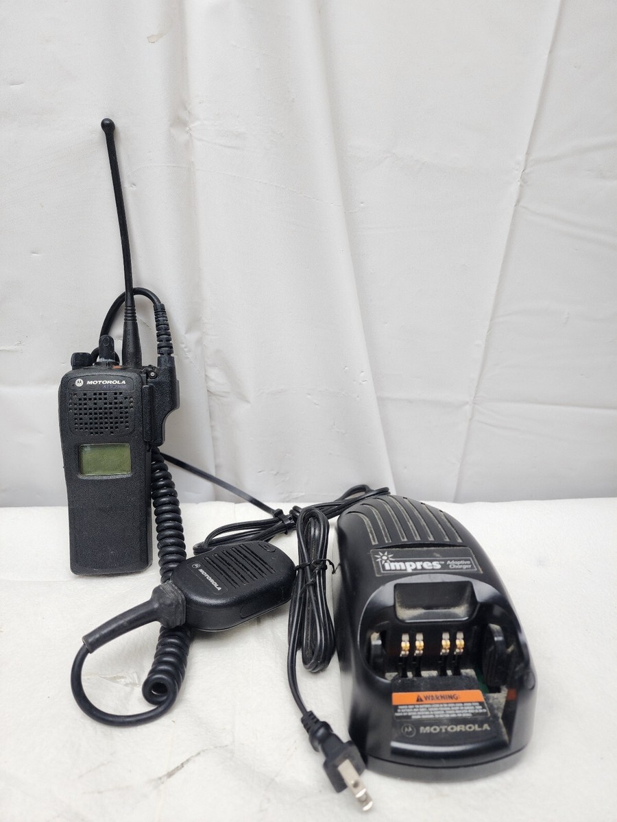 MOTOROLA XTS2500 700 800 MHz Digital Two-Way Radio H46UCD9PW5BN