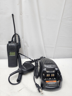 MOTOROLA XTS2500 700 800 MHz Digital Two-Way Radio H46UCD9PW5BN
