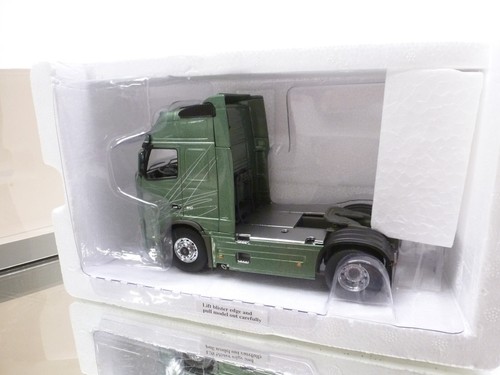 MOTORART 10883 VOLVO FH16 610 TRACTOR - GREEN 1:43 - GOOD IN DEALER BOX - Imagen 7 de 7