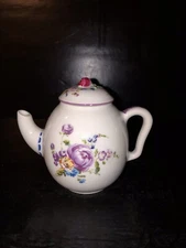FRANKLIN MINT Victoria & Albert Museum mini Teapot Vintage MENNECY  1985 Japan
