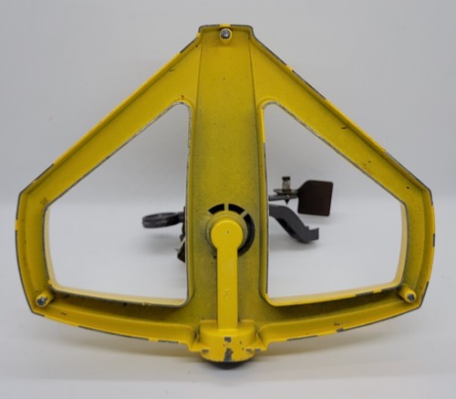 Nelson Impulse Metal Base Sprinkler Yellow - Vintage - Picture 7 of 8