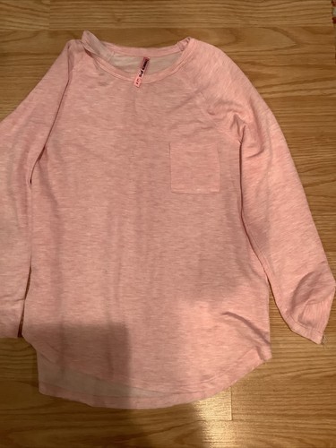 lot of girls size 14 or US 0 ripped jeans and 2 tops in trendy spring colors - Picture 5 of 5
