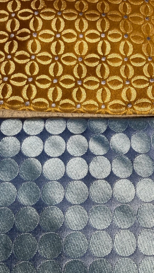 Juego de 2 Corbatas Ike Behar Azul y Dorado 4" Ancho GR2801 Foto 3 de 4