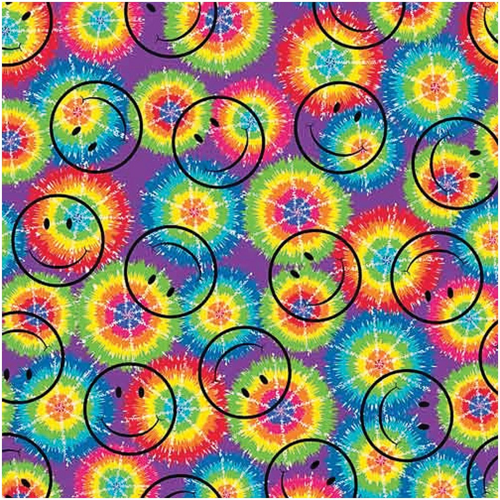 Carolina Manuf Smiley Face Retro Bandana - Fun 22''x22'' Cotton Paisley Accessory