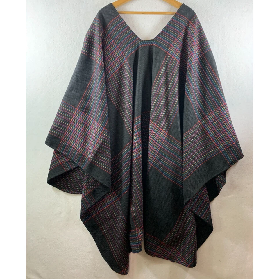 Poncho suéter envolvente frontal abierto para mujer OS negro colorido arco iris a cuadros de gran tamaño Foto 4 de 4