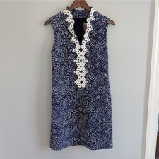 NEW Women's Vince Camuto Navy Blue White Dress 4 Shift Lace