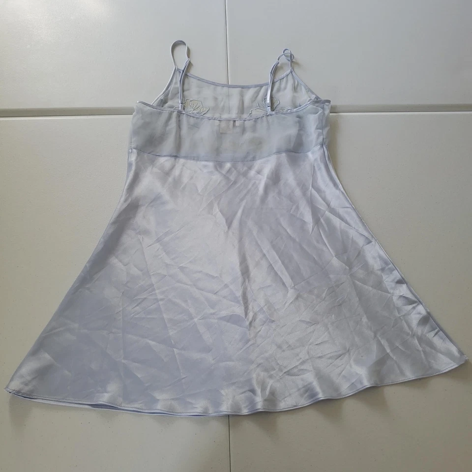 Vestido sin Mangas Y2K Años 90 Fairy Jones York Medio Azul Claro Satinado Malla Transparente Floral Foto 3 de 4