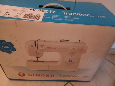 SINGER NÄHMASCHINE TRADITION. 2259