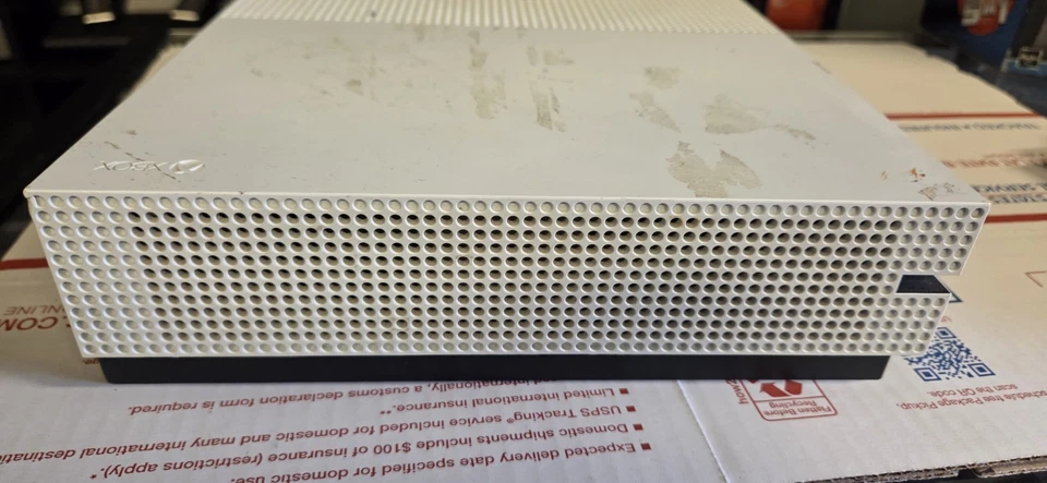 Microsoft Xbox One S 500GB White Console - w/ 2 Games cables and controller 1681 - Image 3 of 4