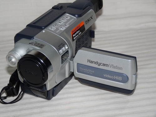 Sony PAL CCD-TRV418E PAL HI8 8mm Video8 Videocamera Lettore Videoregistratore Trasferimento Video - Foto 3 di 5