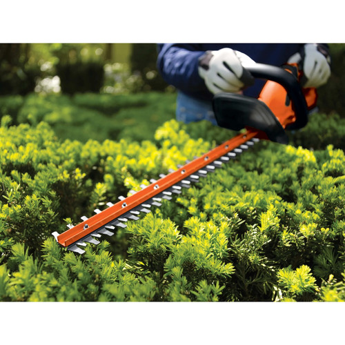 BLACK+DECKER 20V Max* Lithium 22 Inch Hedge Trimmer - LHT2220B - Picture 11 of 12