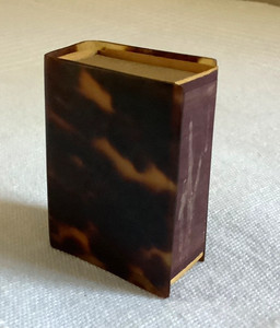 VINTAGE FAUX TORTOISE MATCH BOX HOLDER/SLEEVE