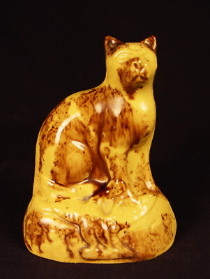 VERY RARE ANTIQUE 1825 SMALL SEATED CAT ROCKINGHAM STAFFORSHIRE YELLOW WARE MINT