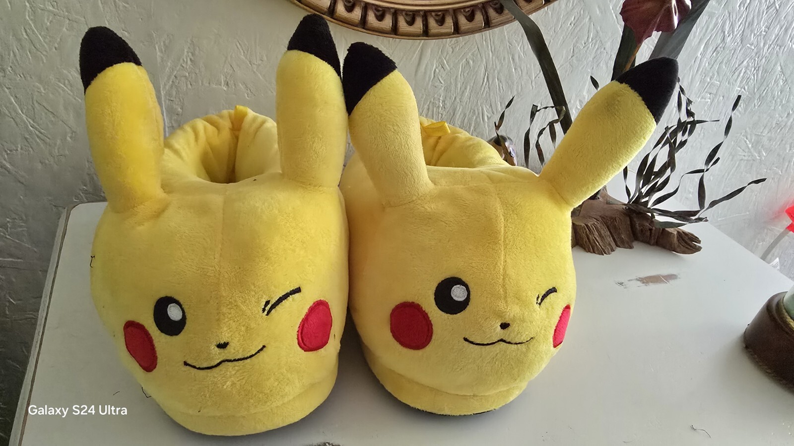 PANTOFOLA D’ORO pantofole pokémon pikachu gialle taglia 6 unisex