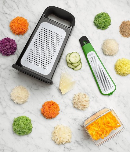 Rallador de caja grabado OXO Good Grips con zester extraíble - Imagen 10 de 13