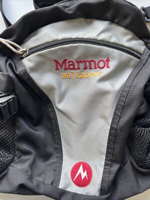Marmot walkbout ボディバッグ Marmot Bag Walkabout Hip Belt Travel Hiking Sling Fanny Day