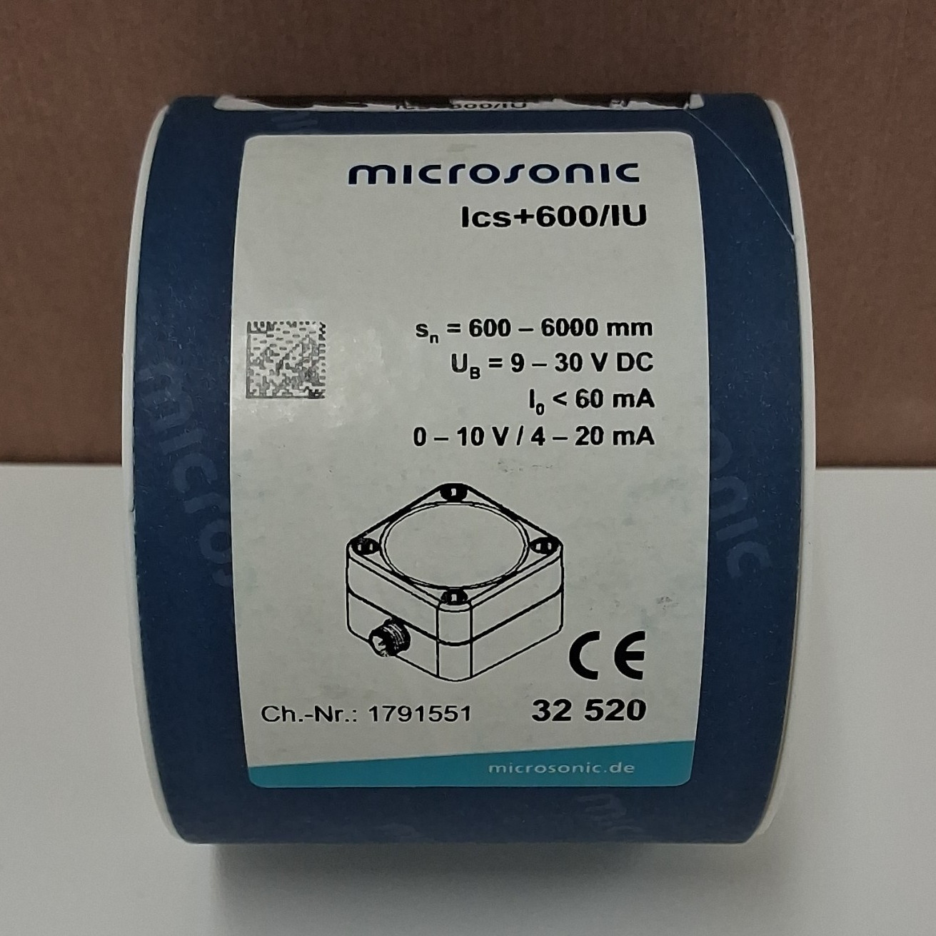 microsonic lcs+600/IU Shielded Analog Ultrasonic Sensor 9-30V DC 0-10V/4-20mA