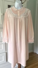 VTG 70s -BARBIZON Pintucked Cotton Nightgown - M- Peach- Embroidered COTTAGECORE