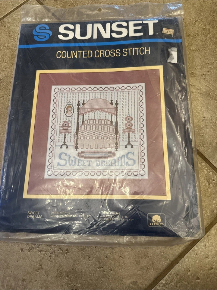 Lot Of 8 Cross Stitch Kits, Patterns, Appliqué Stocking Christmas, Disney, Etc. - Image 2 of 4