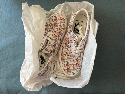 VANS Vintage Floral Marshmallow Slip-On New Never Worn In Box 5.5W 4M