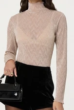 Women’s Champagne ASTR The Label Turtle Neck Long Sleeve Shimmer Top Sz Medium