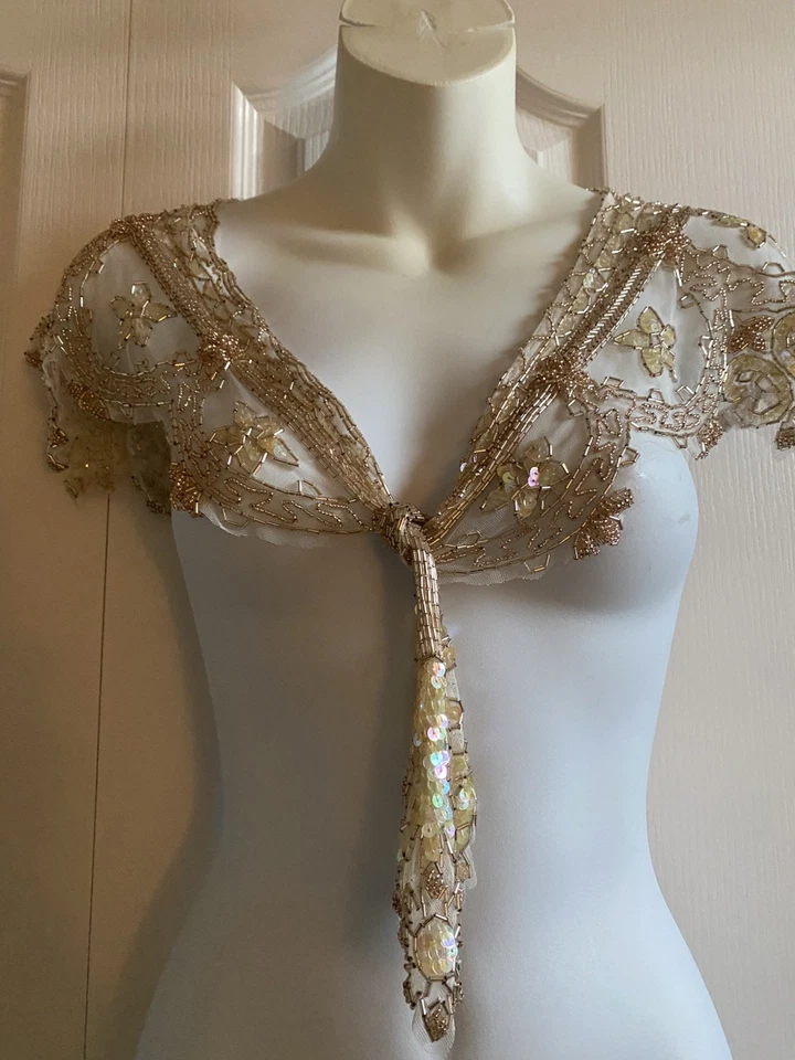 SHARMARK Las Vegas Lote de 3 Collares Aleta Envoltura Lentejuelas Dorado, Crema y Plata Foto 2 de 4