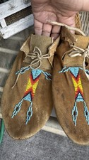 Vintage Moccasins Thunderbird Design Soft Soles Handmade Beaded Leather 7-7.5