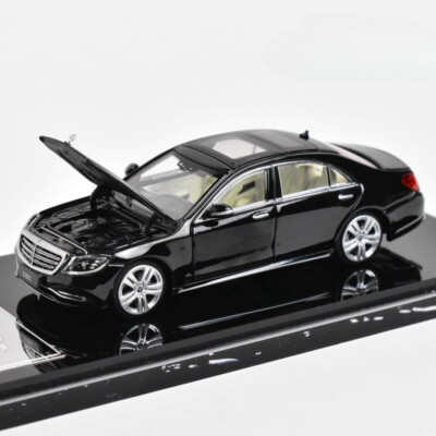 Glory Model 1/64 Scale Mercedes Benz S320L W222 Black Diecast Car