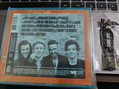 One Direction – Made In The A.M. Walmart exclusive Niall cover fabric bracelet - Zdjęcie 2 z 2
