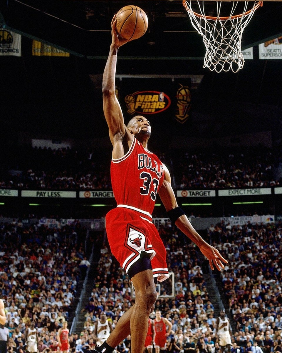 SCOTTIE PIPPEN 8X10 PHOTO CHICAGO BULLS BASKETBALL PICTURE NBA | eBay