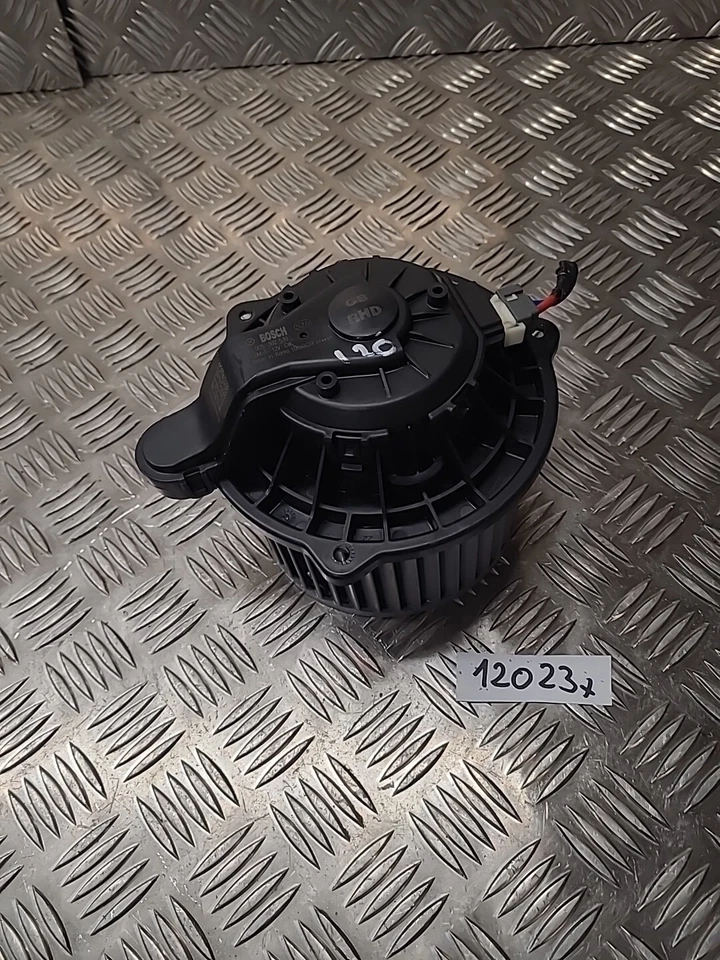 2019 HYUNDAI I20 HEATER BLOWER FAN MOTOR ASSEMBLY F00S3B2539 - Image 3 of 4