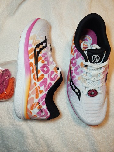 dunkin x saucony