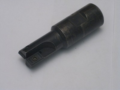 SALE Kennametal carbide insert milling cutter 34 D 1 D shank SALE Kennametal carbide insert milling cutter 34 D 1 D shank