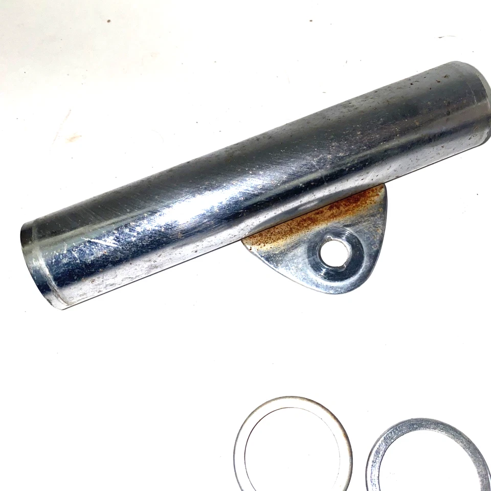 70-72 Suzuki TS90 TS 90 OEM soportes de faros con espaciadores poco kilometraje de colección OEM Foto 3 de 4