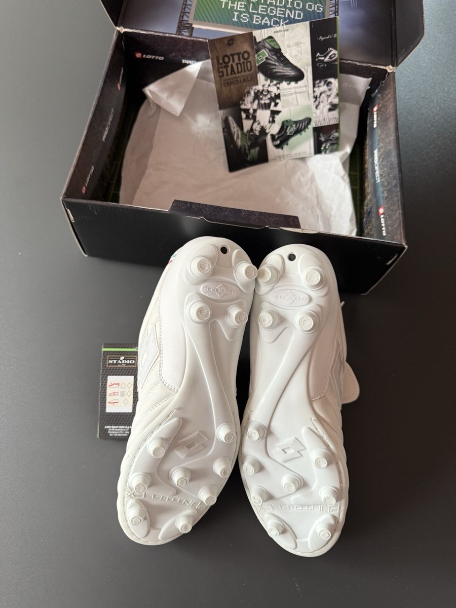 Chaussures De Foot Lotto Stadio Azzurri – Club – Pointure UK 7.5 / EU 41 – Blanc Et Bleu – Neuves Avec Boîte
