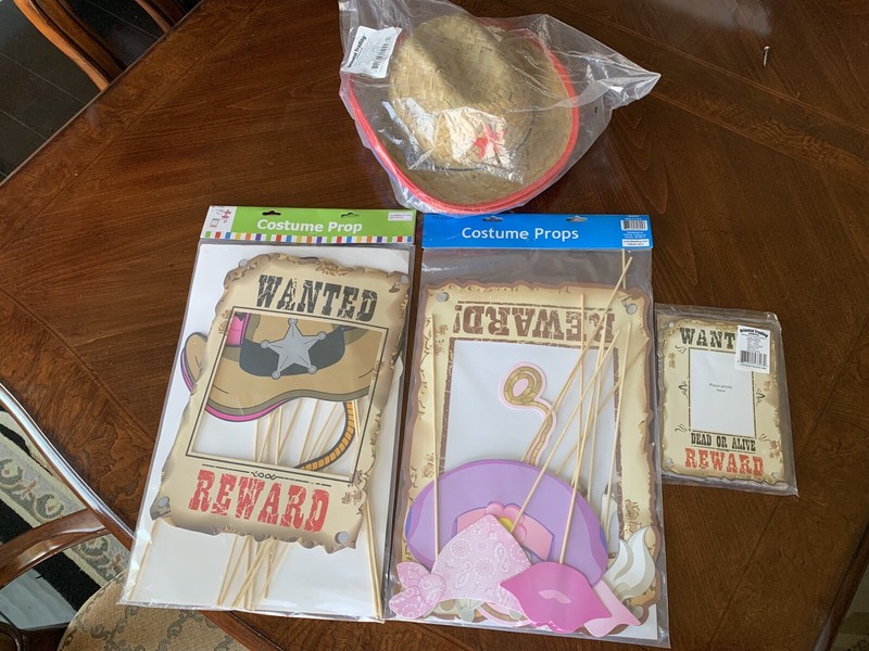 NEW Cowboy/Western Themed Birthday Party Supplies