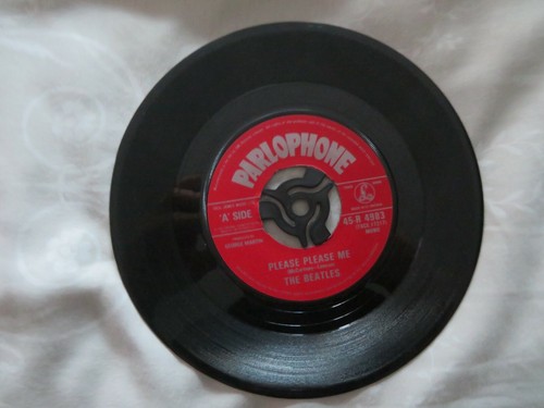 BEATLES 7 INCH RECORDS PLEASE PLEASE ME AND PENNY LANE USED