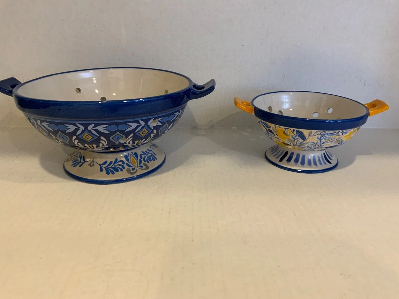 Fitz and Floyd "Madeline" French Country 2 NESTING Berry Colanders