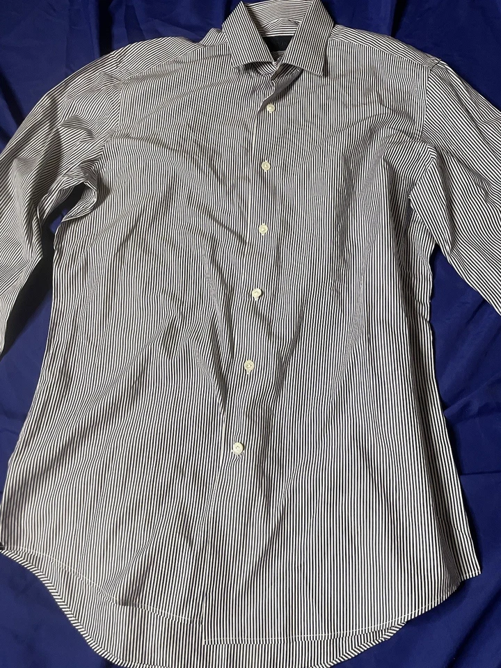 Lanvin 复古纽扣衬衫,尺寸 L — 第 2/4 张图片