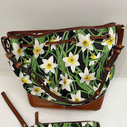 DOONEY and BOURKE Daffodil Drawstring Flower Tassel Bag with Wallet - Picture 11 of 16