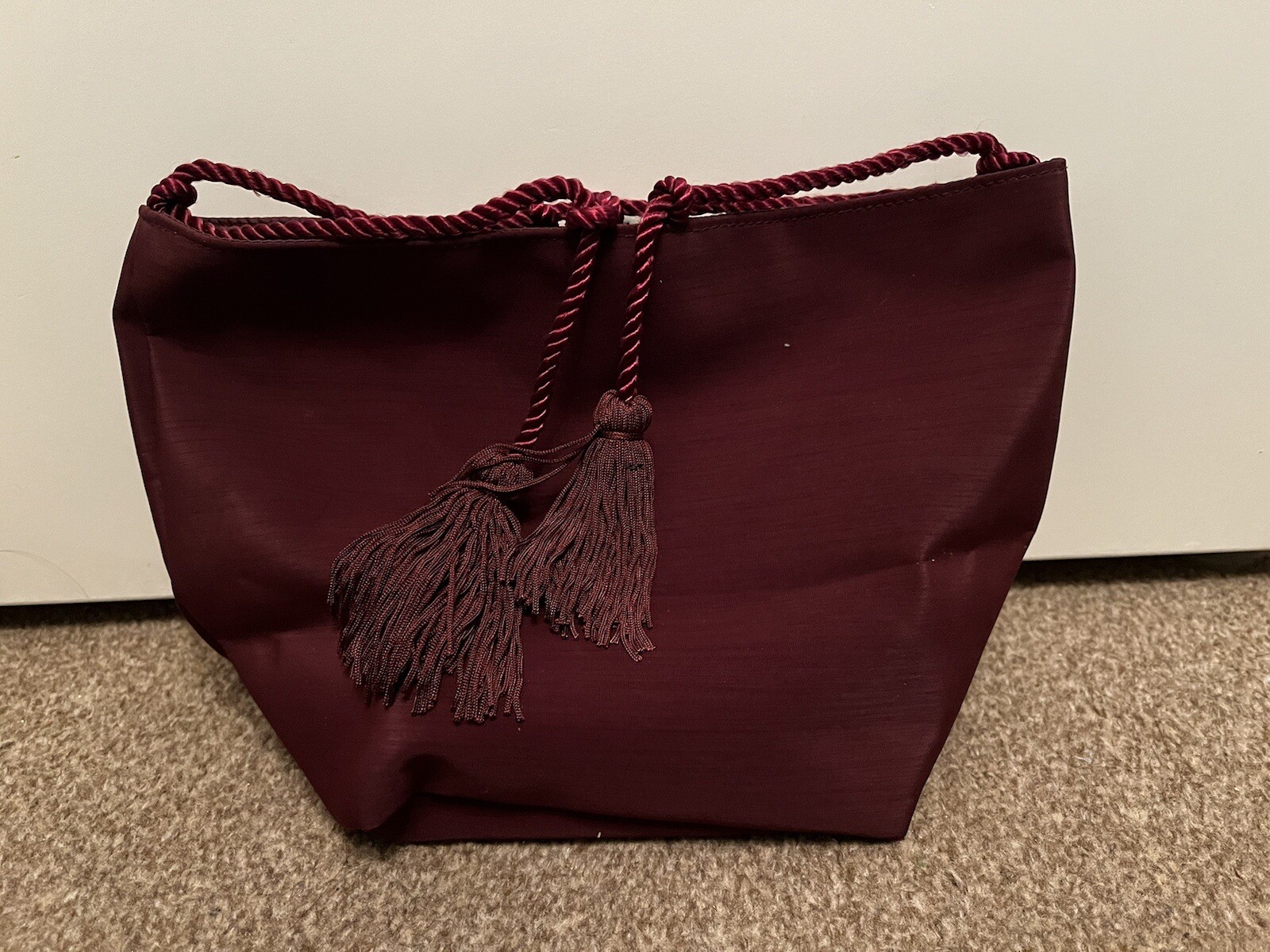 YSL Yves Saint Laurent Opium Sacchetto Lavaggio Articoli da Toeletta Rasatura Borsa da Viaggio Nappe Rosse